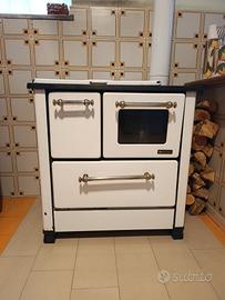Stufa a legna La Nordica – Stile classico
