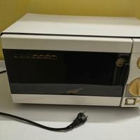 Microonde combinato De Longhi