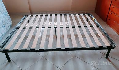 rete con doghe matrimoniale e materasso 