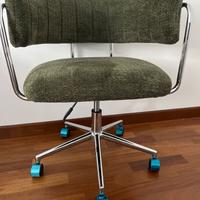 Sedia da scrivania regolabile in metallo e tessuto