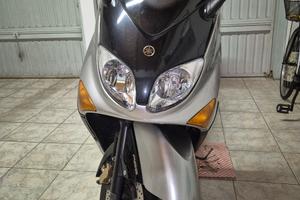 Tmax Yamaha 