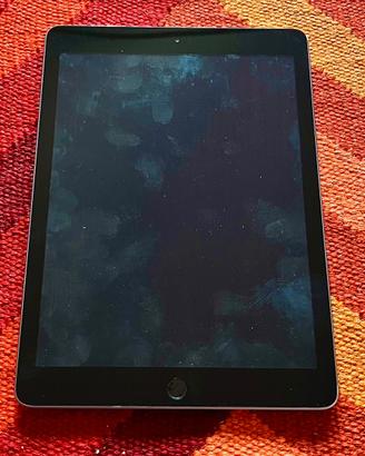 IPAD 10 “  6a gen 128 gb wi-fi  guasto per ricambi