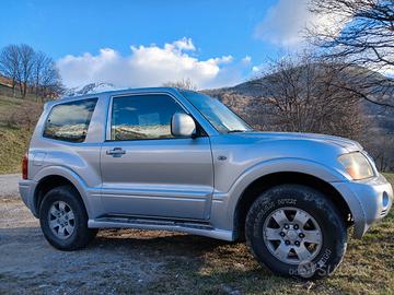 Pajero 3.2 Asi  manuale gancio