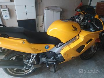 Honda VFR 800 - 1999