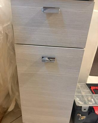 Mobiletto bagno
