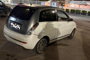 Lancia Ypsilon 1.3 Multijet momo design 2008