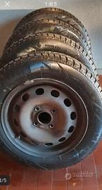 4 gomme invernali nuove + cerchi in ferro