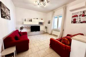 Rif. 45 centro: ampio appartamento ristrutturato