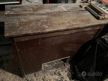 Harmoium antico da ripararae