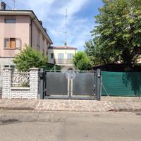 CASA SEMINDIPENDENTE A CARPI