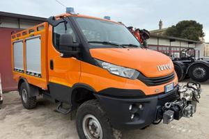 IVECO DAILY ANTINGENDIO 4X4 55S18