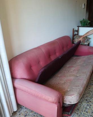 DIVANO LETTO VINTAGE  e POLTRONE SALOTTO