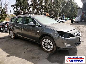 Opel astra j sports tourer p10 160cv - ricambi