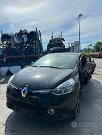 Ricambi Renault Clio IV 1.2 B D4F D7 anno 2016