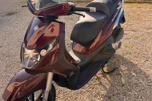 Piaggio Beverly 250 I. E.
