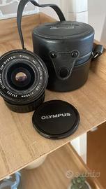 Olympus 35mm F 1:2.8 con Fodero