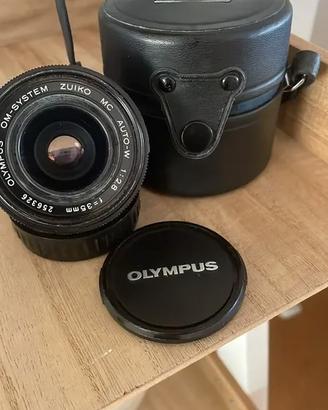 Olympus 35mm F 1:2.8 con Fodero