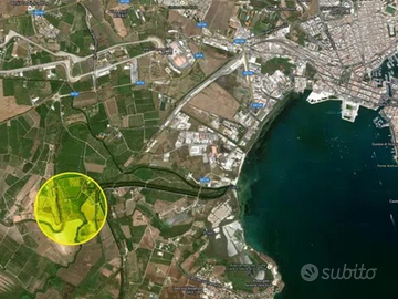 Terreno e Rimessa a Siracusa