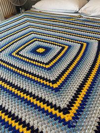 Coperta / plaid in lana fatta a mano