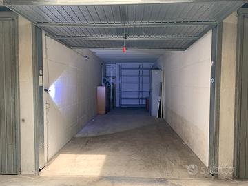 Privato vende BOX DOPPIO Urgnano (BG)