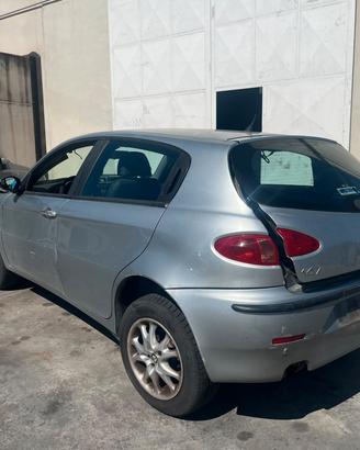 Alfa Romeo 147 1.9 JTD 937A2000 PER RICAMBI