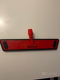 Scopa grande cattura polvere Vileda.