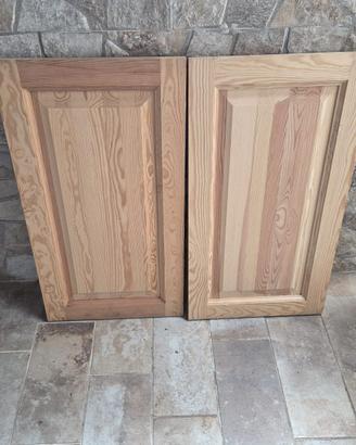 n. 2 ante 72 x 39,5 cm in legno  neutro