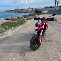 Ducati hypermotard 796