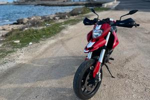 Ducati hypermotard 796