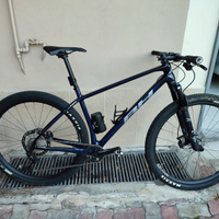 Bh ultimate 7.7 con dt swiss xr1700 spline