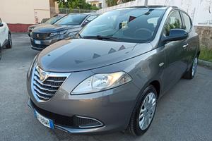 Lancia Ypsilon 1.2 69 CV 5 porte S&S Gold