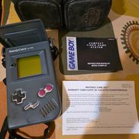 Game boy con tre giochi custodia e borsello .