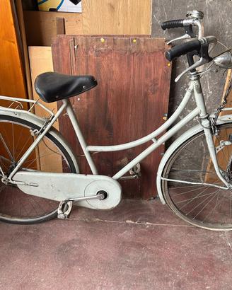 Bici bianca donna misura 26