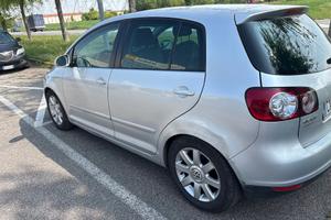 Volkswagen Golf Plus 1.9 TDI DPF Comfortline leggi