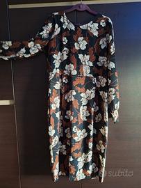 Vestito lungo floreale fiori bianchi rossi Lizalù