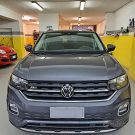 Volkswagen T-Cross 1.0 TSI R-LINE