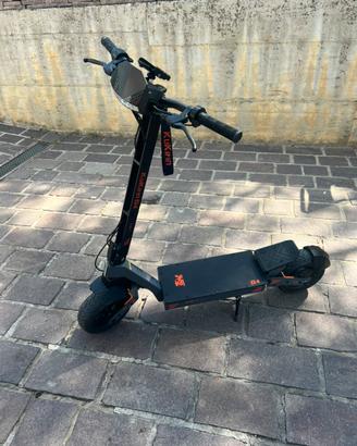 Kukirin g4 monopattino elettrico
