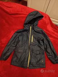 Giubbotto bimbo cappuccio fisso caldo ed imperm.