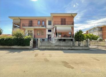 3 LOCALI A LEINÌ