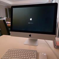 Apple iMac 21.5" – Completo di Tastiera e Mouse Or