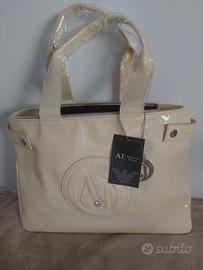 Borsa armani in on sale vernice
