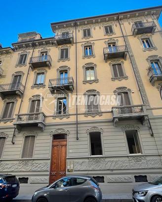 APPARTAMENTO DI PREGIO RISTRUTTATO IN STABILE LIBE