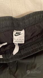 pantaloni lunghi nike