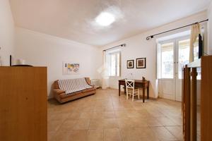 3 LOCALI A CAGLIARI