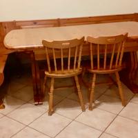 Tavolo giro panca e sedie