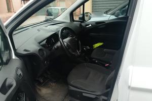 Ford transit courier 