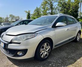 RENAULT Megane AUTOCARRO 4 POSTI Mégane 1500DCI