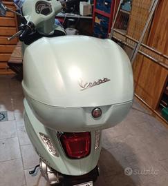 Bauletto e supporto vespa primavera sprint gts
