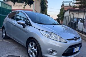 Ford Fiesta 1.4 TDCi 70CV 5 porte Titanium