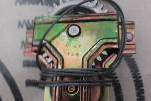 Alzacristallo Manuale Fiat 126